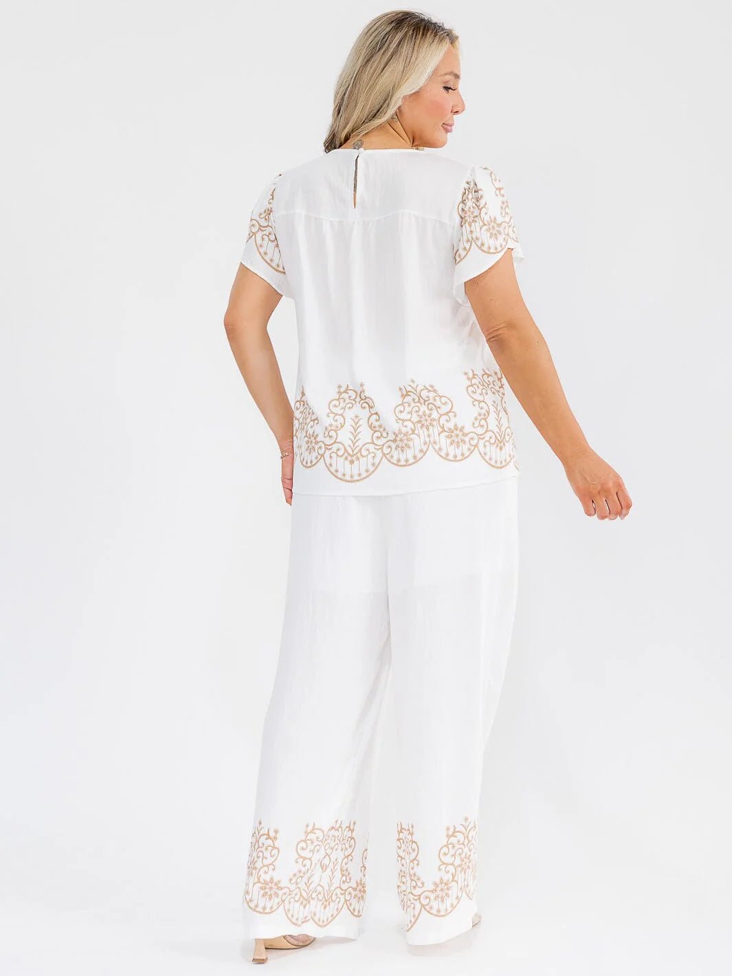 PLUS SIZE SHORT SLEEVE BLOUSE & ELASTIC WAIST PANTS MULTI PRINT 2PC. SET - The Garment Garden Boutique