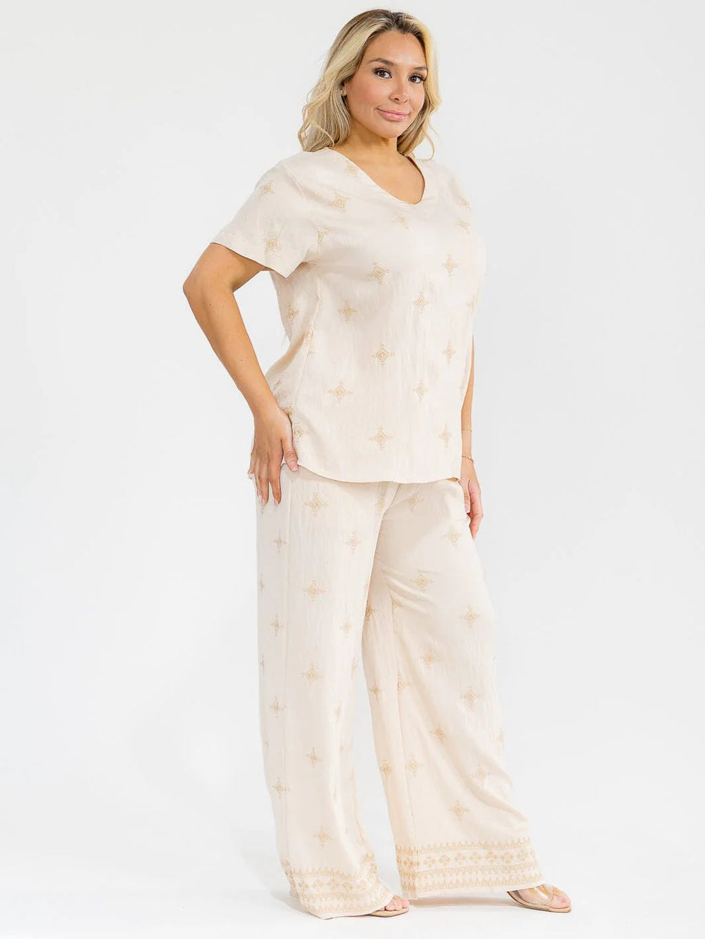 PLUS SIZE SHORT SLEEVE BLOUSE & ELASTIC WAIST PANTS EMBROIDERY 2PC. SET - The Garment Garden Boutique